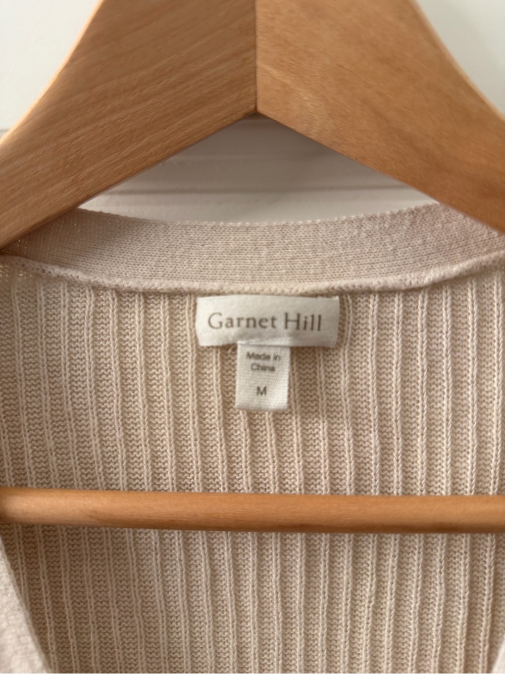 Garnet Hill Cream Ribbed V-Neck Button-Front Sleeveless Top - Picture 3 of 4